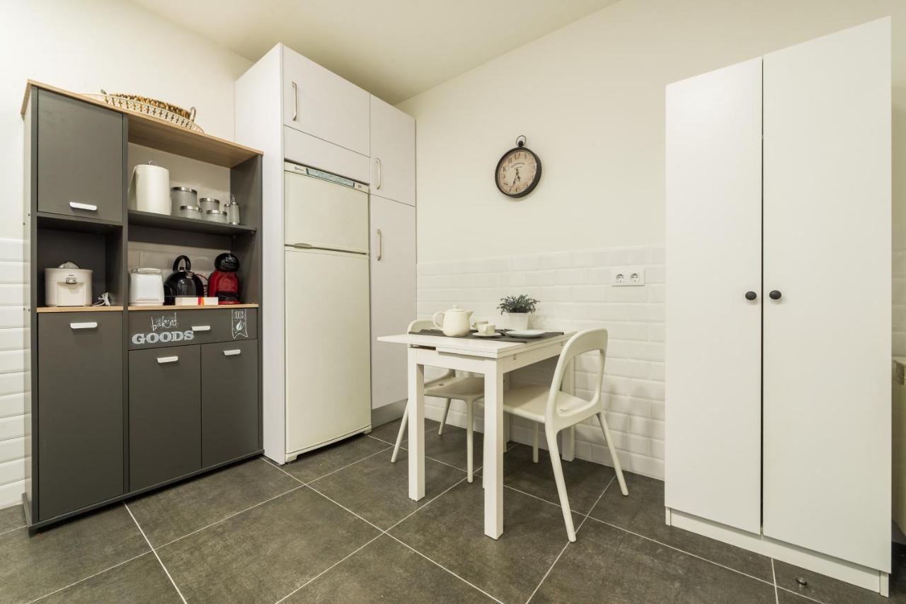 For You Rentals Free Wifi Apartment Temporal Malasana Madrid Center Mal27 Buitenkant foto